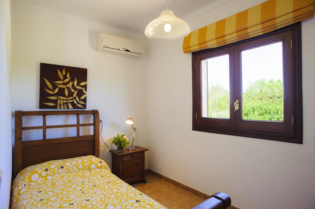Finca Miquel Tomas Cas Concos Room photo